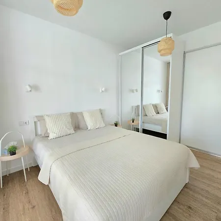 Haustory Apartment *